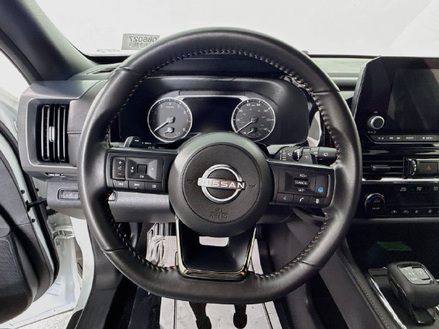 Used 2025 Nissan Pathfinder Rock Creek AWD/4WD image 11