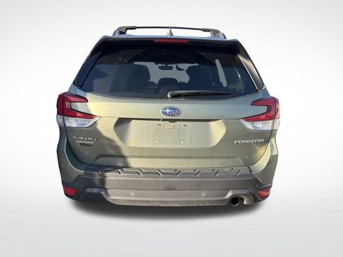 Used 2020 Subaru Forester Limited image 12