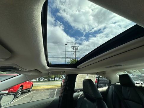 Used 2023 Toyota Corolla XLE image 19