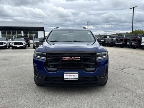 Used 2023 GMC Acadia SLT w/ Elevation Edition AWD/4WD image 11