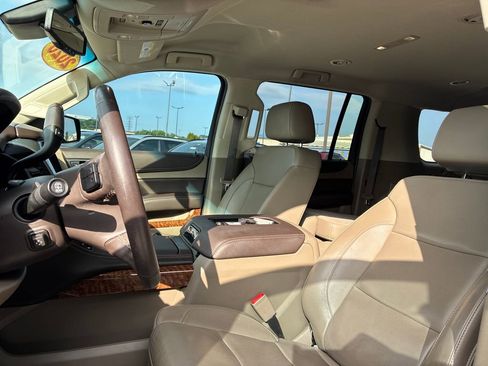 Used 2020 Chevrolet Suburban Premier w/ Max Trailering Package RWD image 11