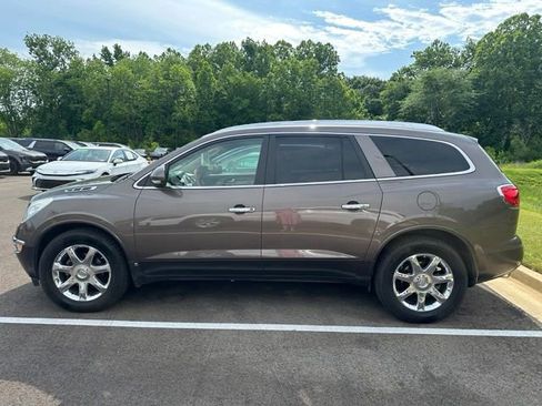 Used 2008 Buick Enclave CXL w/ Entertainment Package #2 FWD image 7