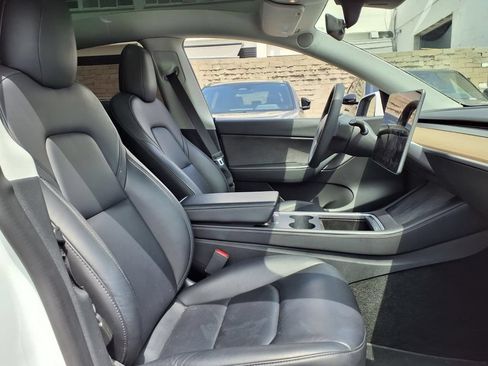 Used 2022 Tesla Model Y Performance AWD/4WD image 25