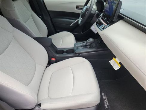 Certified 2023 Toyota Corolla Cross L FWD image 1