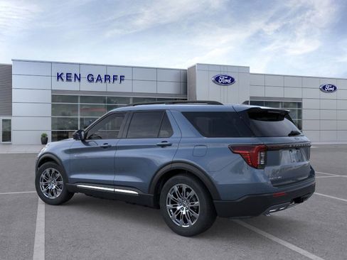 New 2025 Ford Explorer Active w/ Active Comfort Package image 4