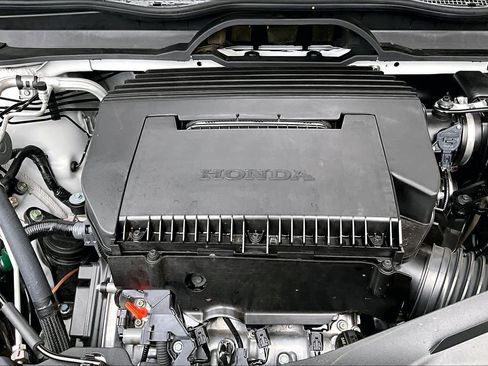 Used 2025 Honda Pilot Black Edition image 32