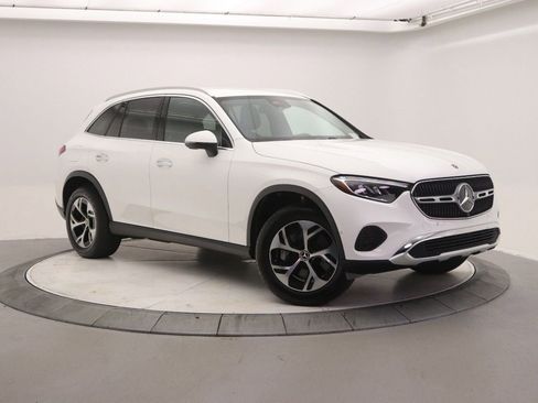 Certified 2025 Mercedes-Benz GLC 350e 4MATIC image 34