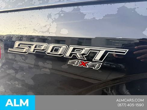 Used 2018 Ford F150 Lariat w/ Equipment Group 502A Luxury AWD/4WD image 9