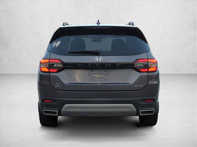 Used 2023 Honda Pilot Elite image 6