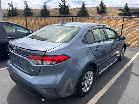 Used 2025 Toyota Corolla LE w/ Convenience Package FWD image 7
