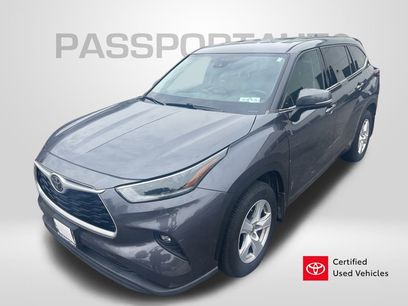 Certified 2021 Toyota Highlander LE