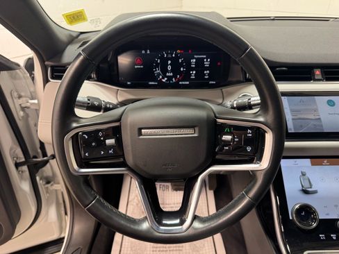 Used 2022 Land Rover Range Rover Evoque S AWD/4WD image 16