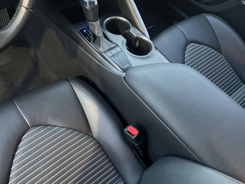 Used 2023 Toyota Camry SE image 20