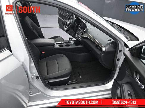 Used 2025 Nissan Altima 2.5 SV image 29