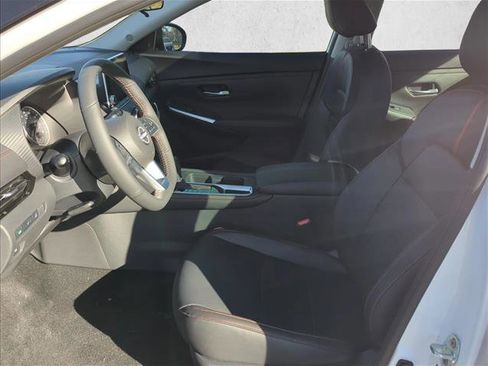 New 2025 Nissan Sentra SR w/ SR Premium Package FWD image 14