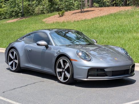 Certified 2026 Porsche 911 Carrera RWD image 33