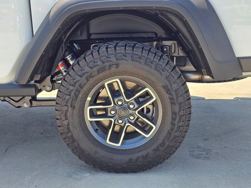 New 2026 Jeep Gladiator Mojave AWD/4WD image 10