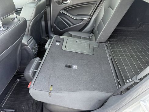 Used 2018 Mercedes-Benz GLA 250 4MATIC image 26