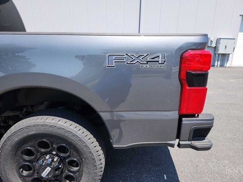 New 2026 Ford F350 XLT w/ XLT Premium Package AWD/4WD image 16