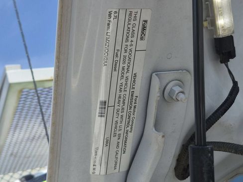Used 2020 Ford F550 2WD Regular Cab Super Duty image 33
