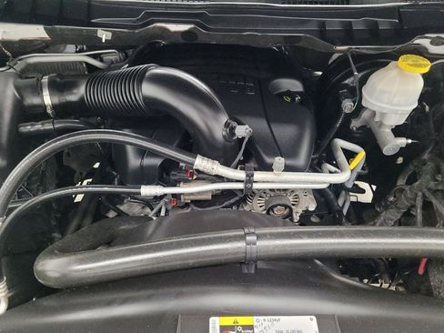 Used 2019 RAM 1500 Classic SLT RWD image 30