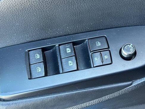 Used 2015 Toyota Highlander XLE AWD/4WD image 11