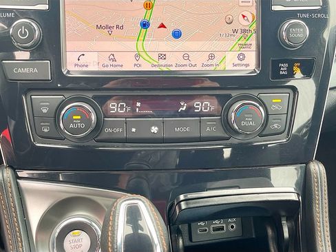 Used 2023 Nissan Maxima SR w/ Sport Mat Group image 16