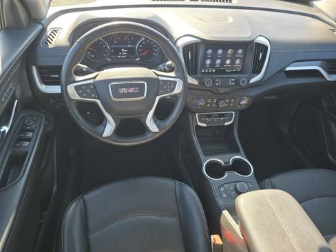 Certified 2024 GMC Terrain SLT FWD image 23