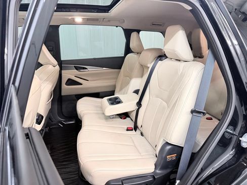 Certified 2023 INFINITI QX60 Luxe w/ Cargo Package FWD image 36