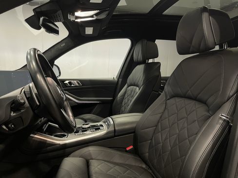 Certified 2023 BMW X7 xDrive40i w/ Executive Package image 14
