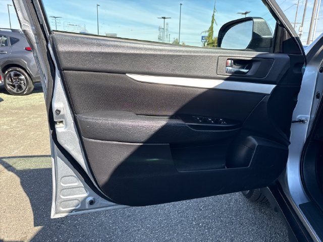 Used 2014 Subaru Outback 2.5i Premium w/ Moonroof Package AWD/4WD image 15