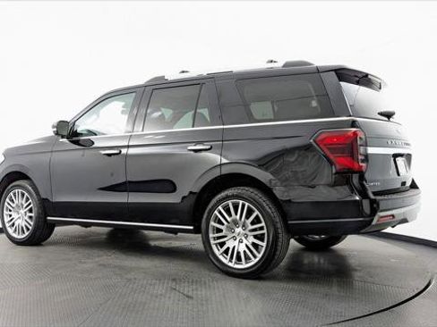Used 2024 Ford Expedition Limited AWD/4WD image 6