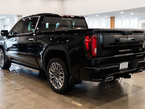 Used 2023 GMC Sierra 1500 Denali Ultimate AWD/4WD image 6