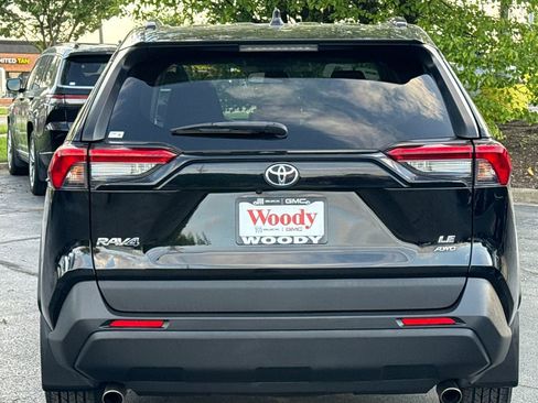 Used 2020 Toyota RAV4 LE w/ All Weather Liner Package AWD/4WD image 9