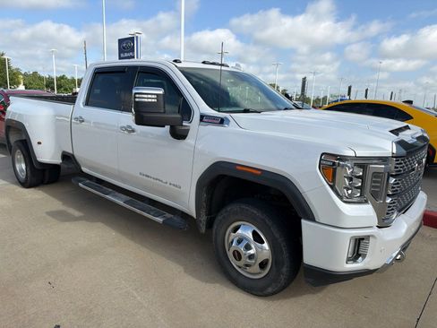 Used 2020 GMC Sierra 3500 Denali w/ Denali Ultimate Package AWD/4WD image 4