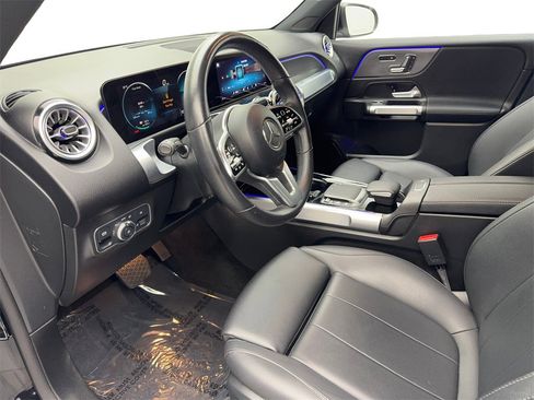 Used 2023 Mercedes-Benz EQB 300 4MATIC image 48