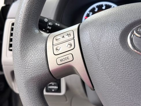 Used 2009 Toyota Corolla XLE FWD image 40