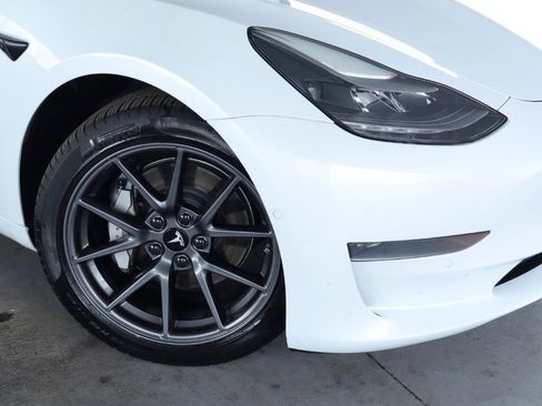 Used 2021 Tesla Model 3 RWD image 4