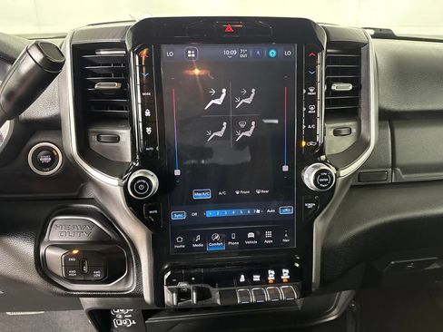 Used 2026 RAM 2500 Big Horn AWD/4WD image 18