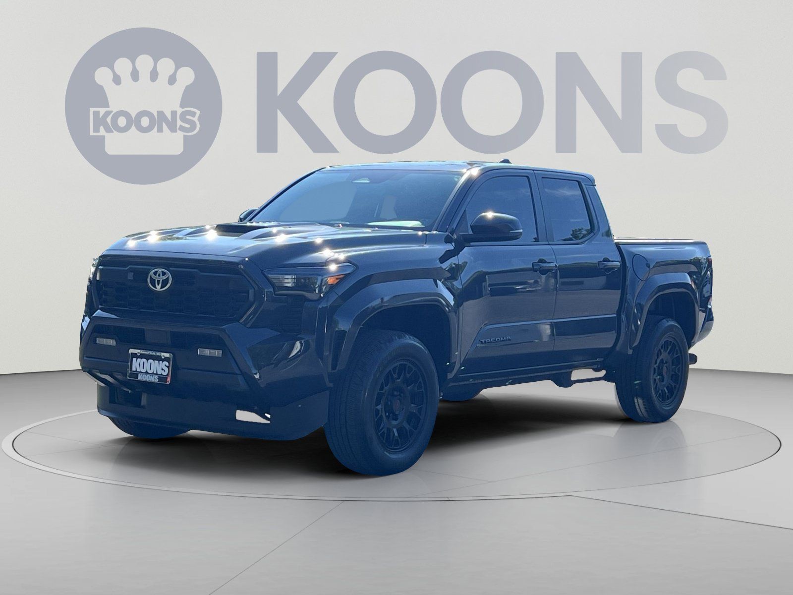 Used 2024 Toyota Tacoma TRD Sport AWD/4WD image 4