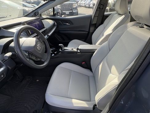 Used 2023 Toyota Prius LE image 16