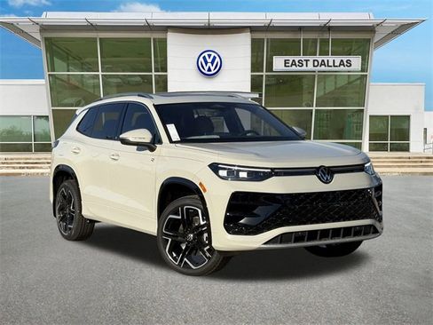 New 2026 Volkswagen Tiguan SEL R-Line image 1