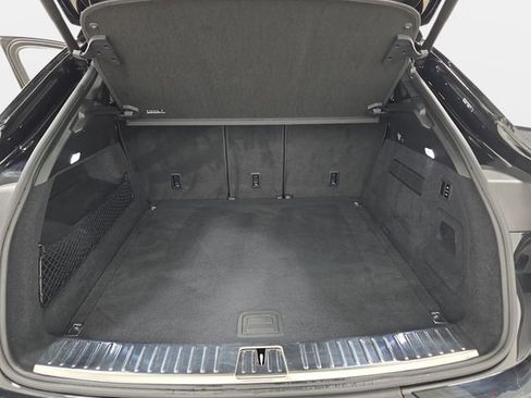 Used 2025 Porsche Cayenne Base image 35