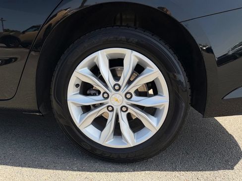 Used 2025 Chevrolet Malibu LT FWD image 34