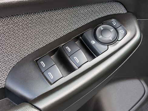 Used 2025 Chevrolet TrailBlazer LT image 13