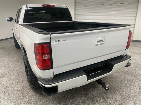 Used 2018 Chevrolet Silverado 1500 LT w/ All Star Edition image 7