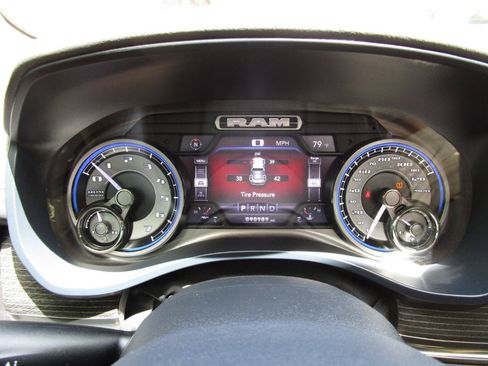 Used 2019 RAM 1500 Limited AWD/4WD image 13