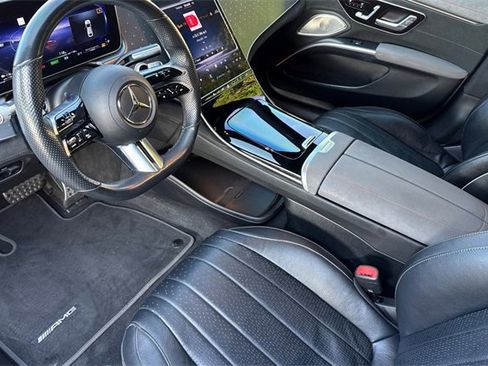 Used 2022 Mercedes-Benz EQS 450+ Sedan image 12