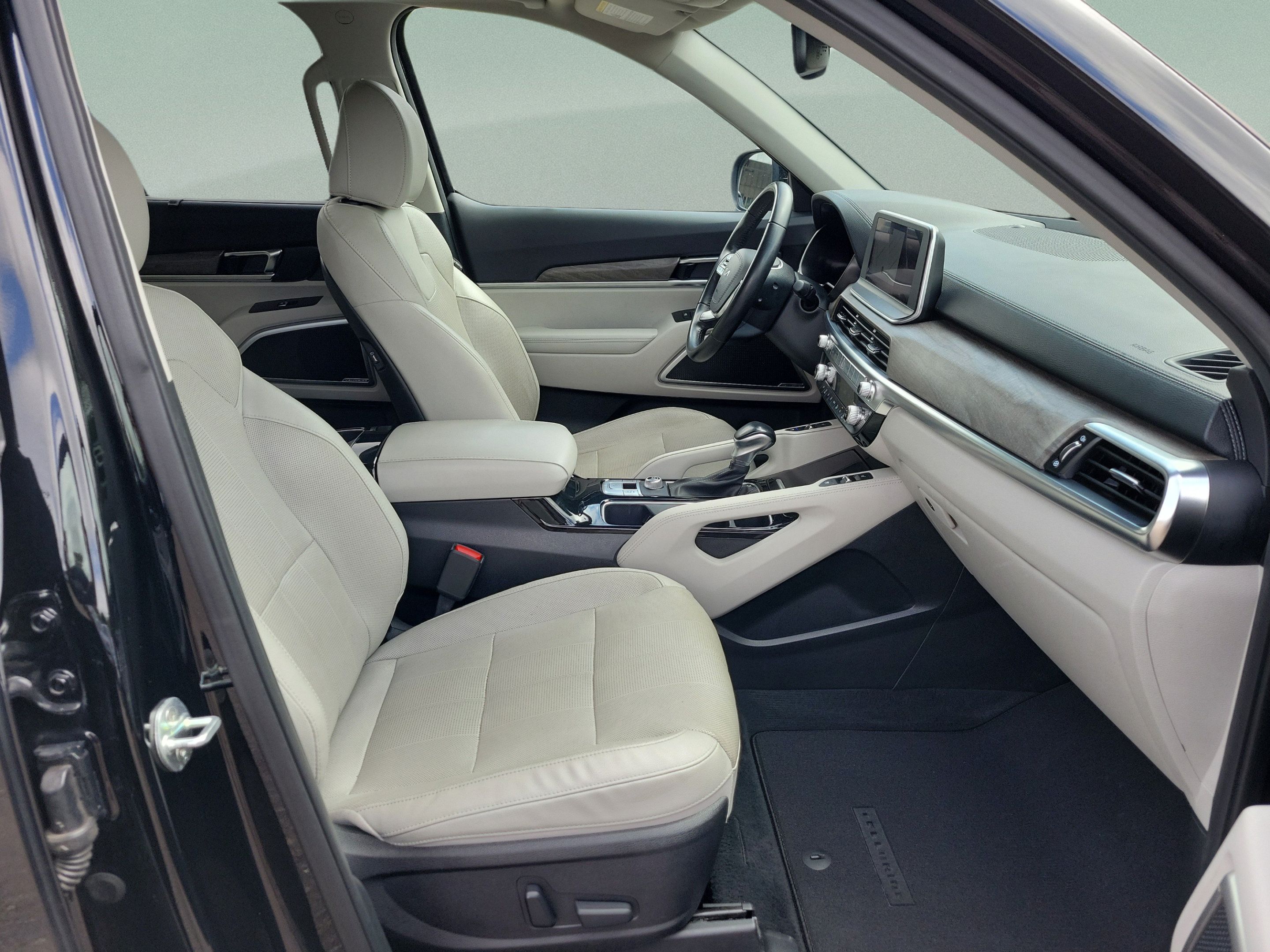 Used 2022 Kia Telluride EX w/ EX Premium Package FWD image 18