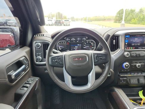 Used 2020 GMC Sierra 1500 SLT image 17